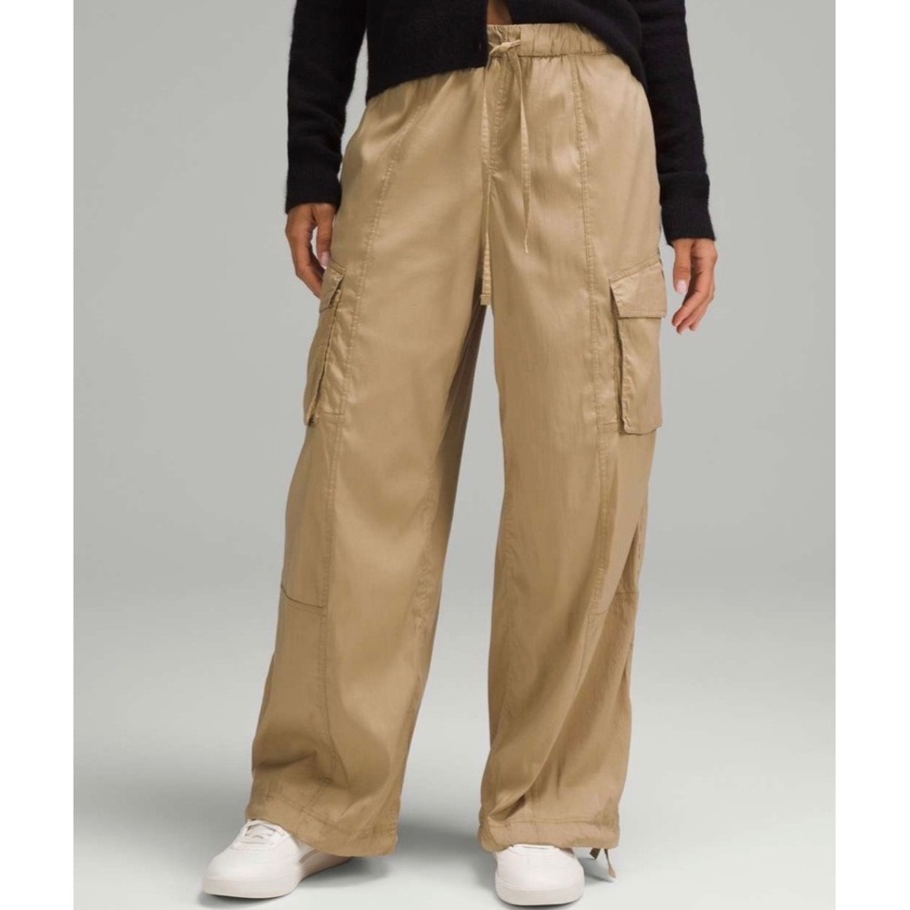 NEW Lululemon Lightweight Adjustable Mid-Rise Cargo Pant W5GD9S Tan $128